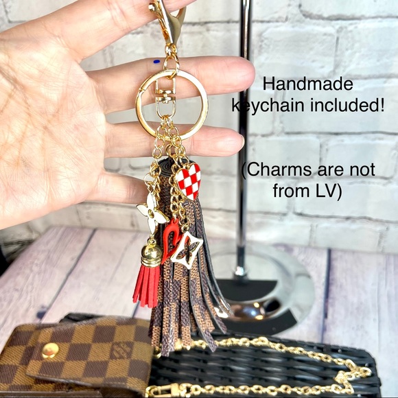 Louis Vuitton key fob holder pouch keychain in Damier Ebene with bag charm - Picture 14 of 16